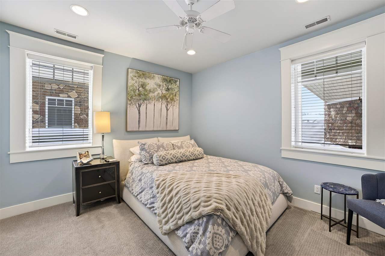 00924 Pointe Drive (pvt) Unit 49