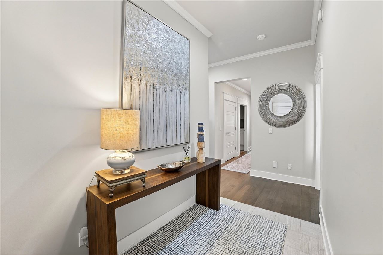 00924 Pointe Drive (pvt) Unit 49