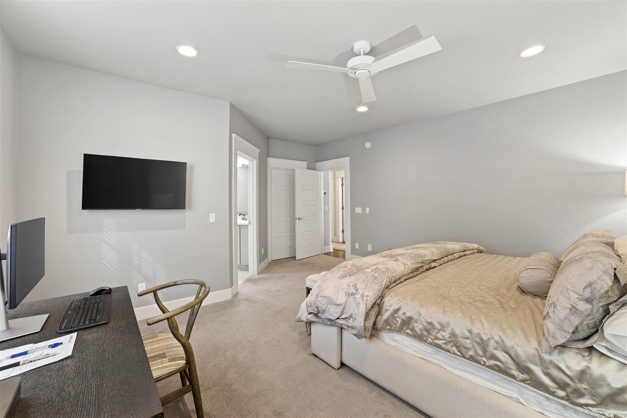 00924 Pointe Drive (pvt) Unit 49