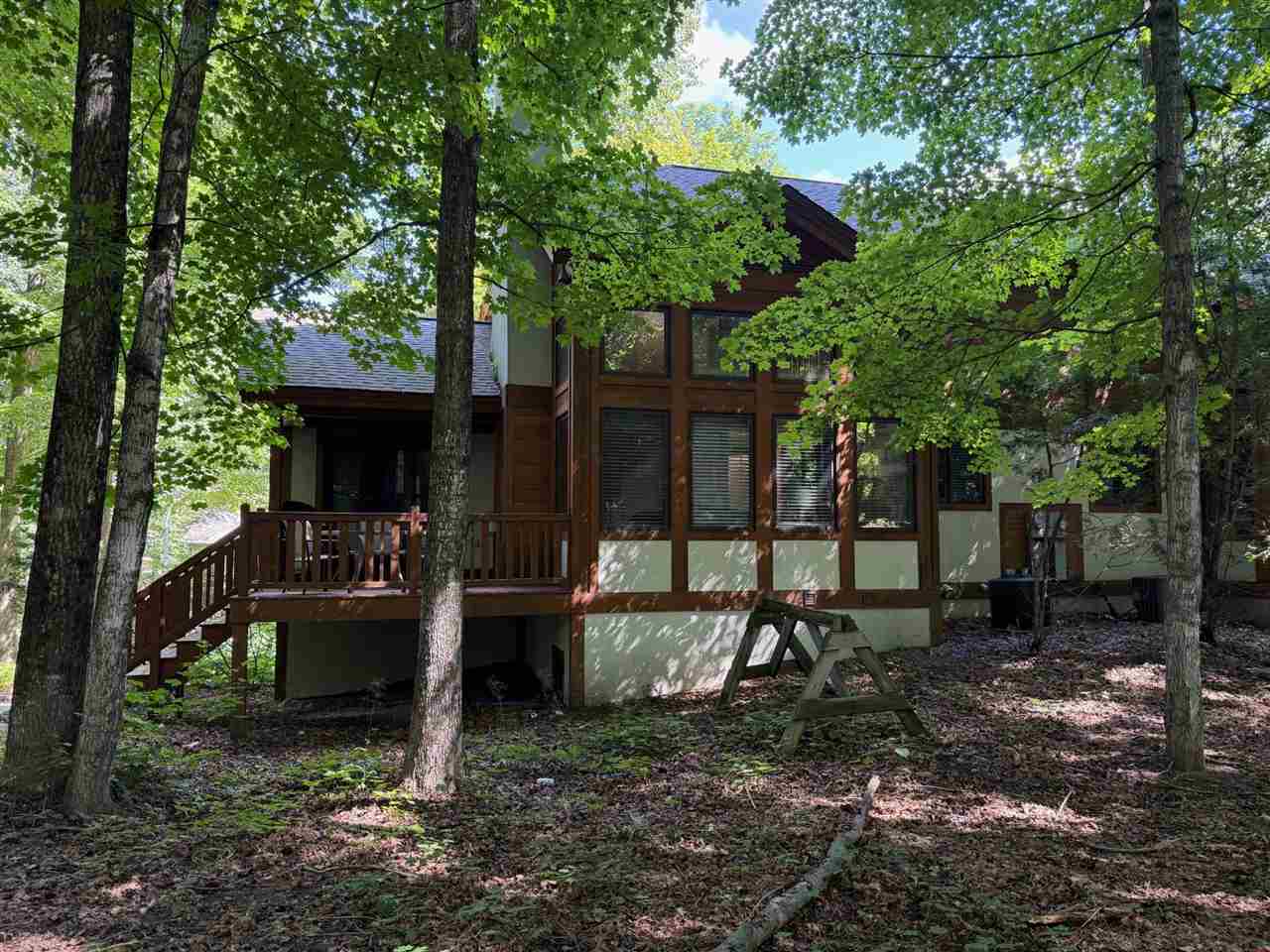 2136 Deerview Drive Unit: 62