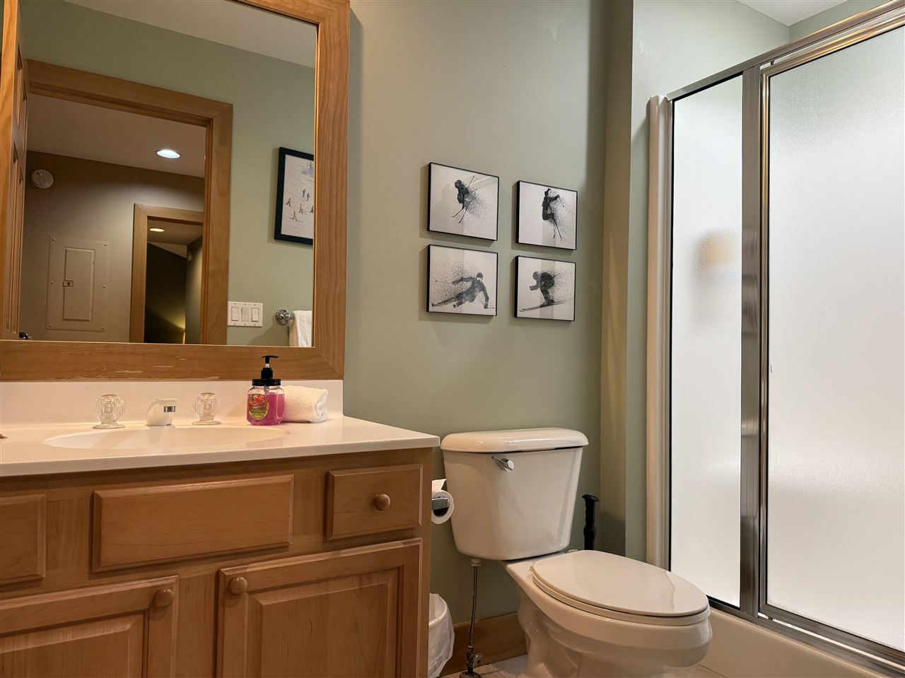 2136 Deerview Drive Unit: 62
