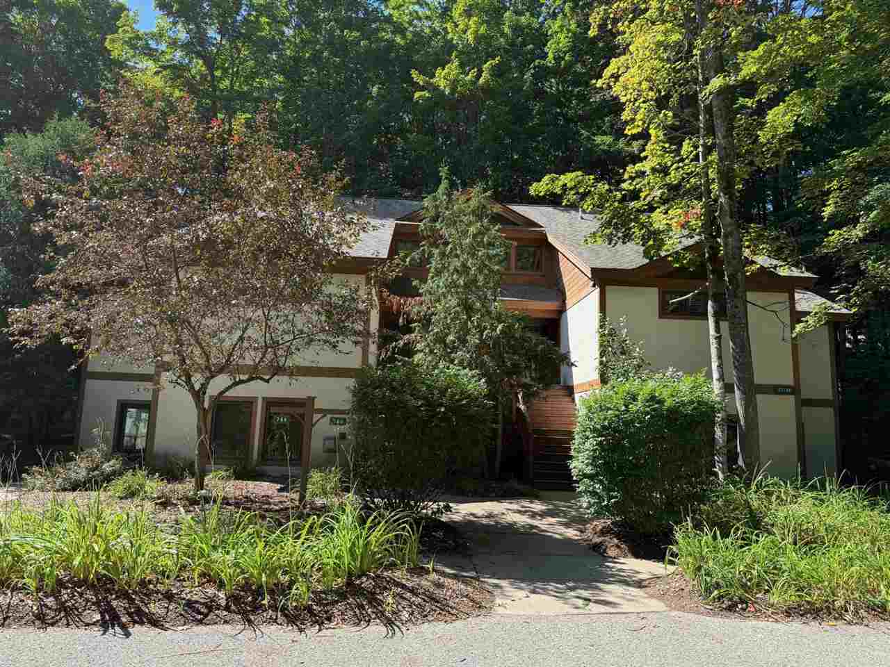 2136 Deerview Drive Unit: 62