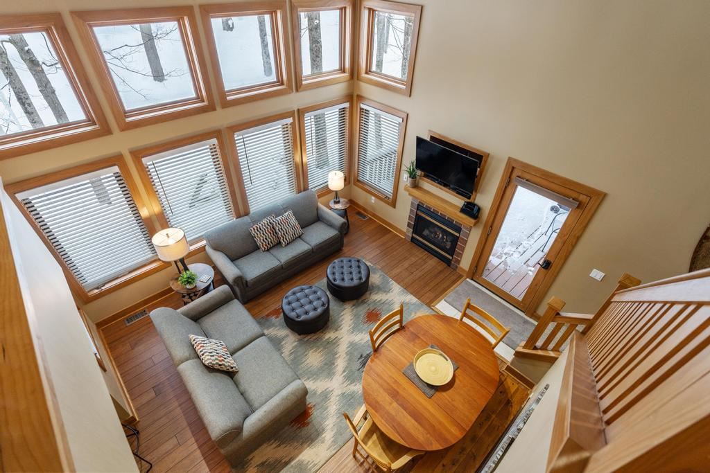 2136 Deerview Drive Unit: 62