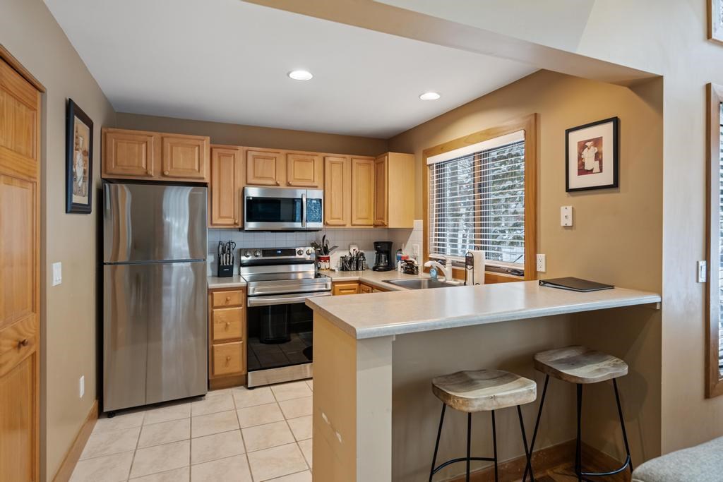 2136 Deerview Drive Unit: 62