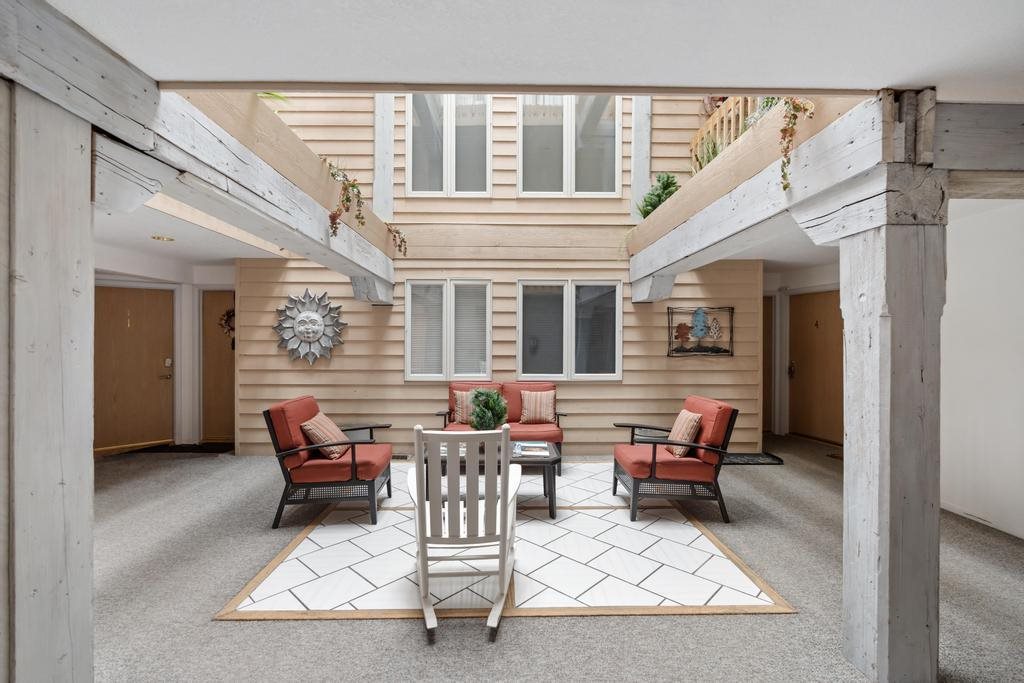 6 W Main Street Unit: 1