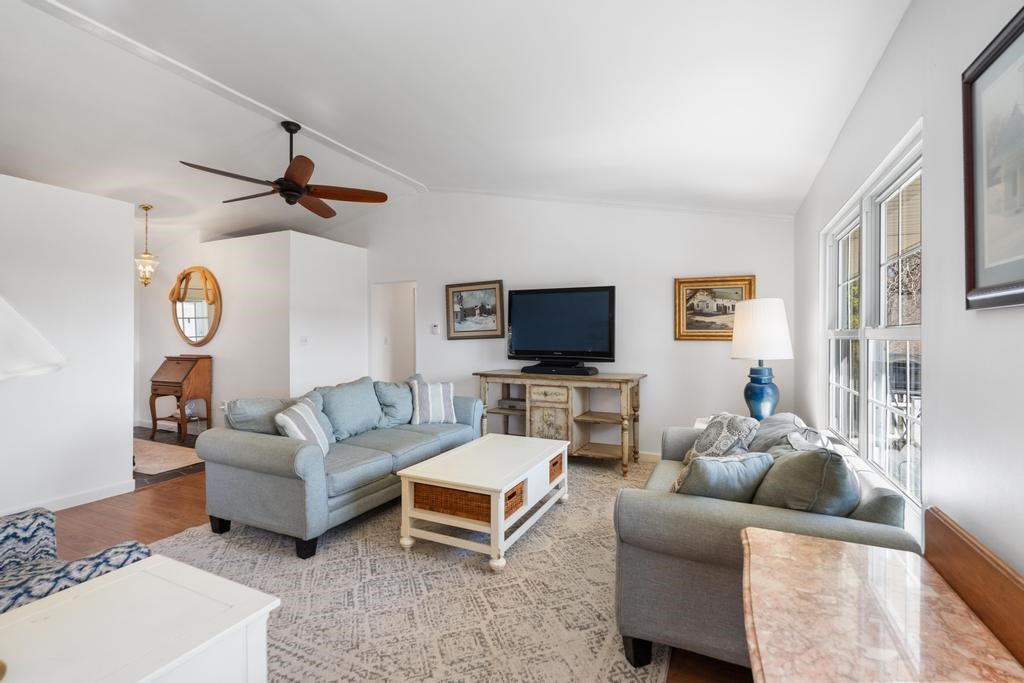 1002 St. Johns Drive
