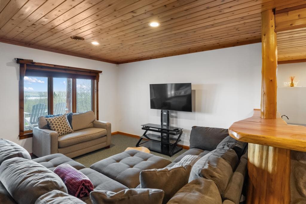 2050 Timber Ridge Trail