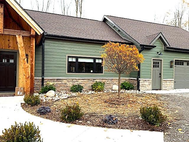 895 High Pines Trail