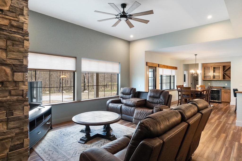 895 High Pines Trail