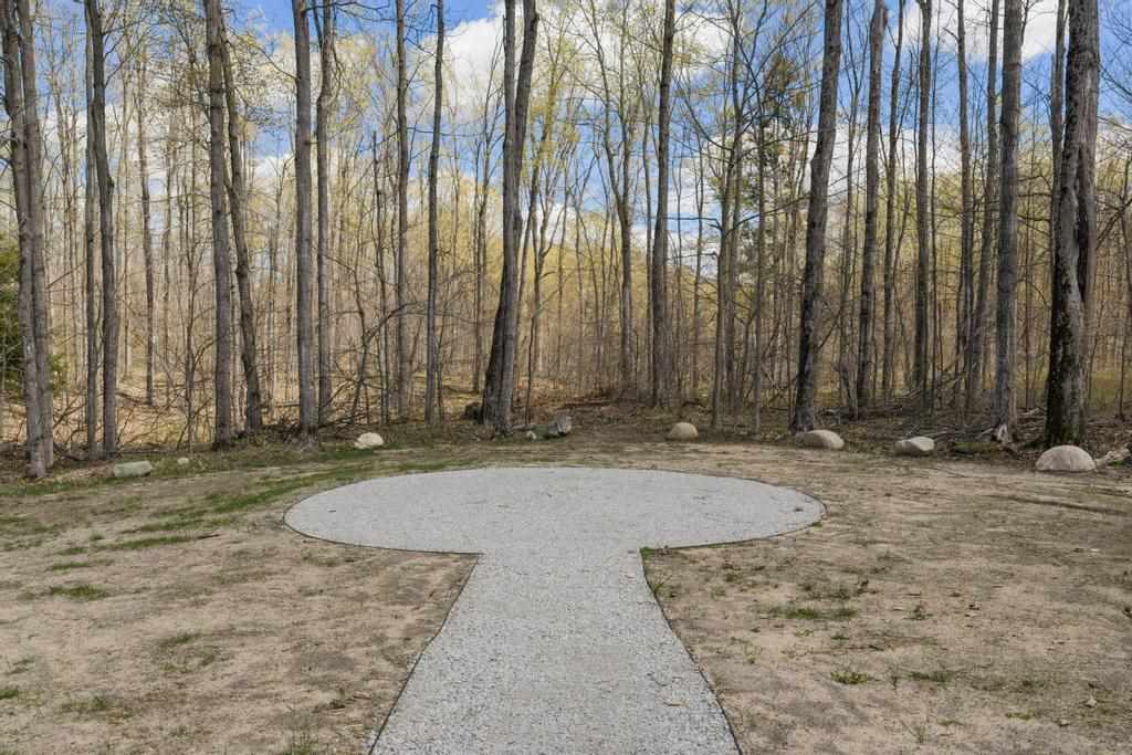 895 High Pines Trail