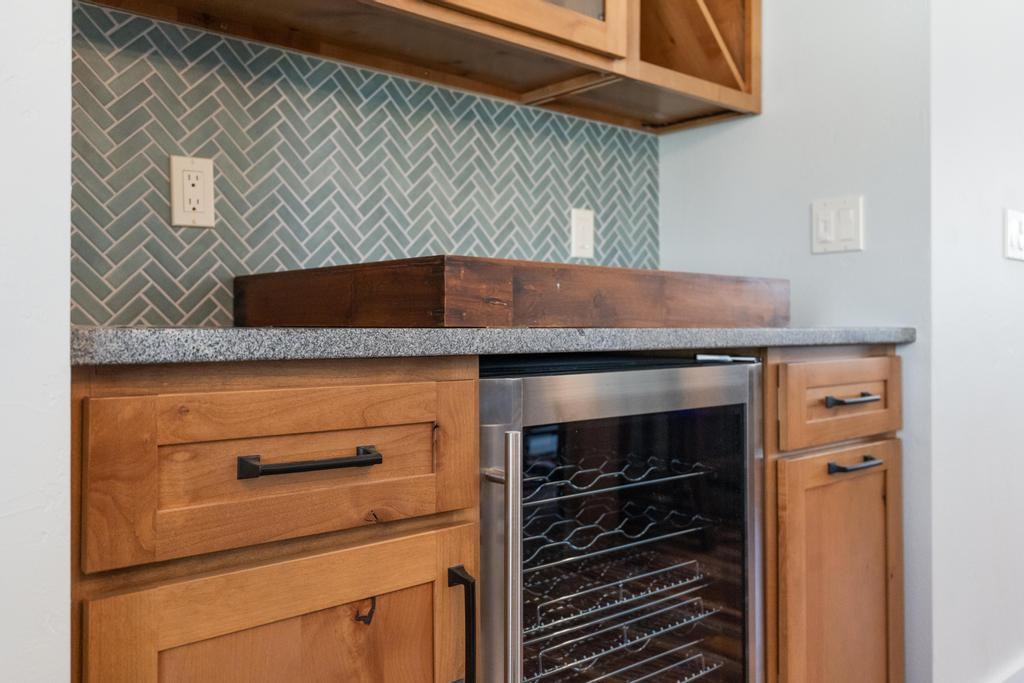 895 High Pines Trail