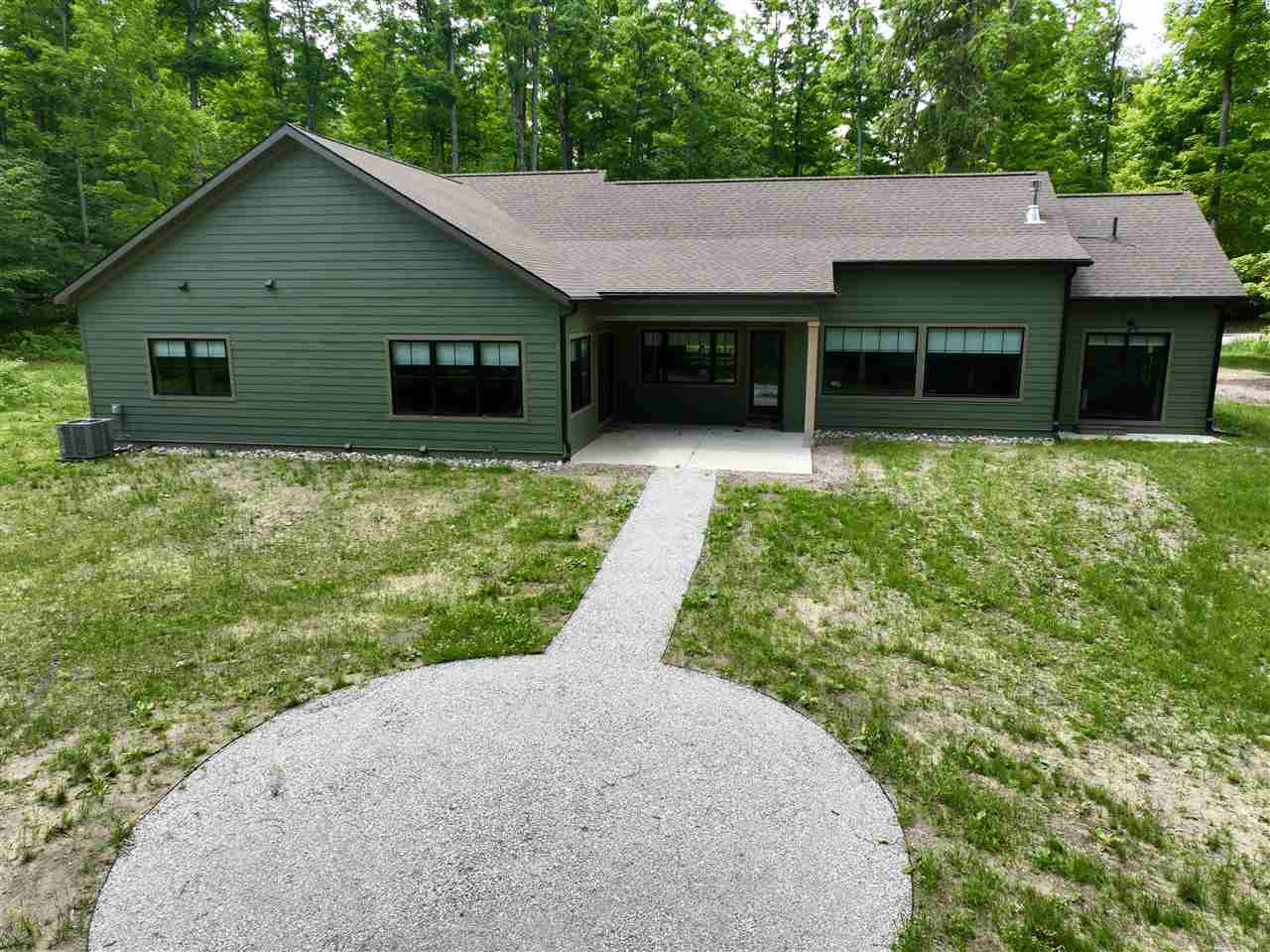 895 High Pines Trail