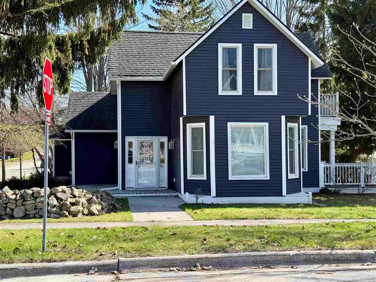 302 Mason Street