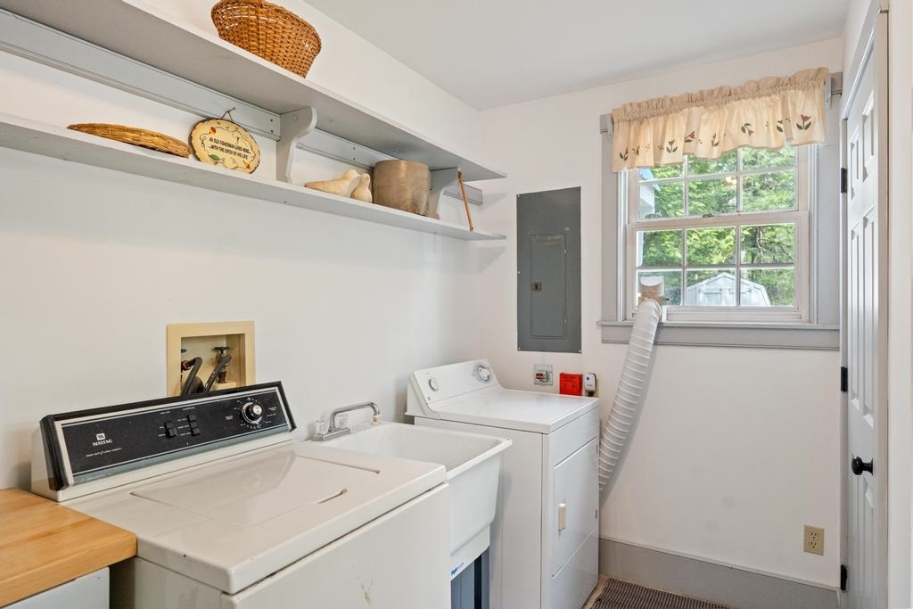 2483 Hidden Valley Lane