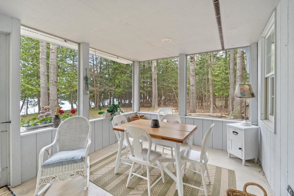 2483 Hidden Valley Lane