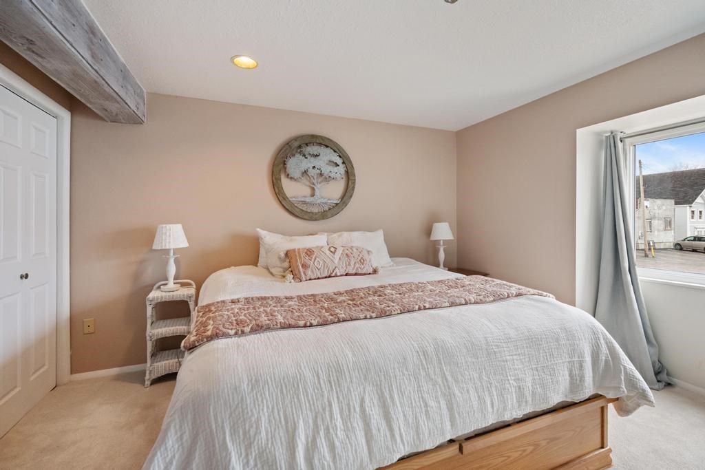 6 W Main Street Unit: 1