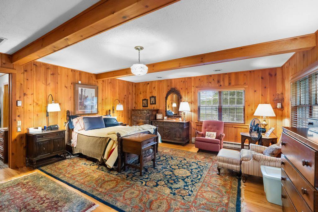 353 E Shadow Trails Road