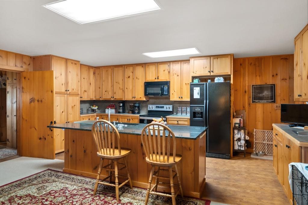 353 E Shadow Trails Road