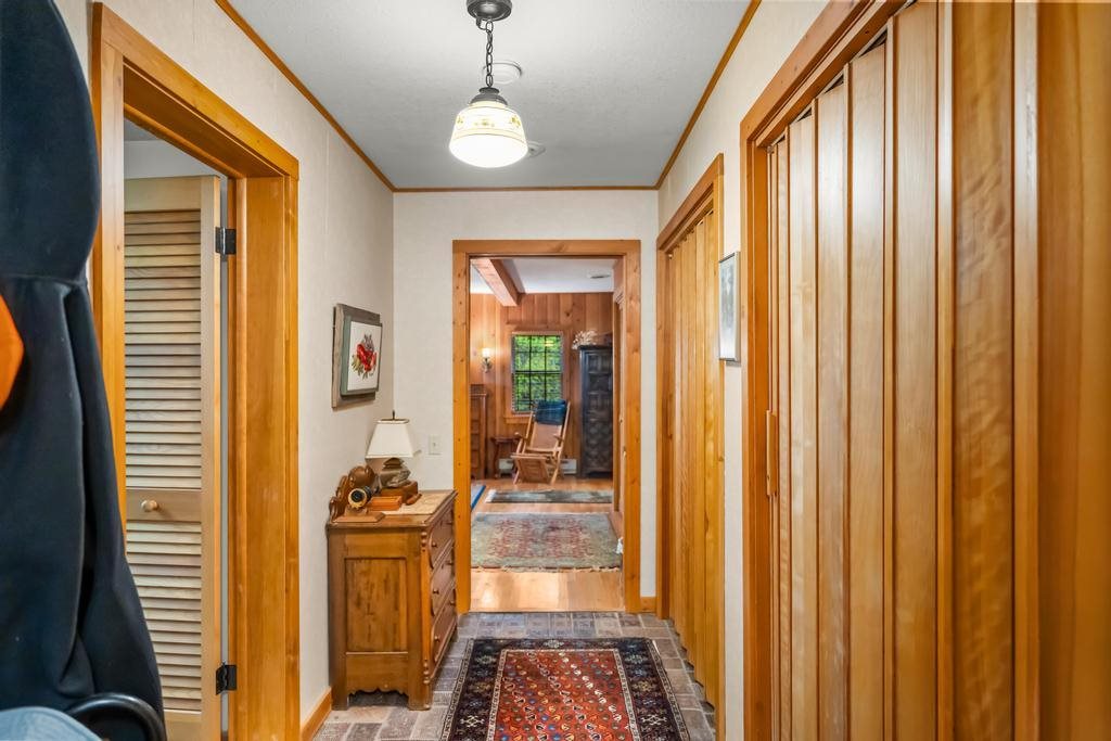 353 E Shadow Trails Road