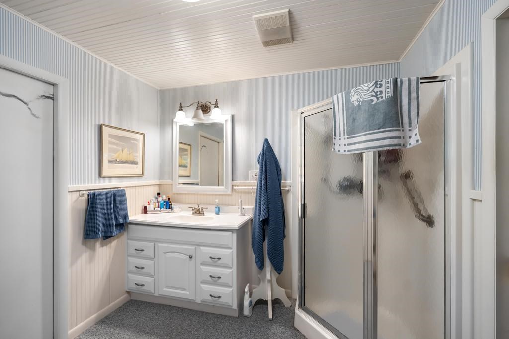 353 E Shadow Trails Road