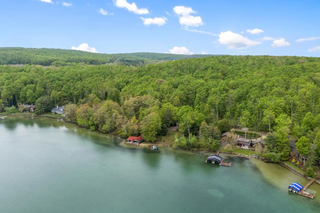 325 E Shadow Trails Road