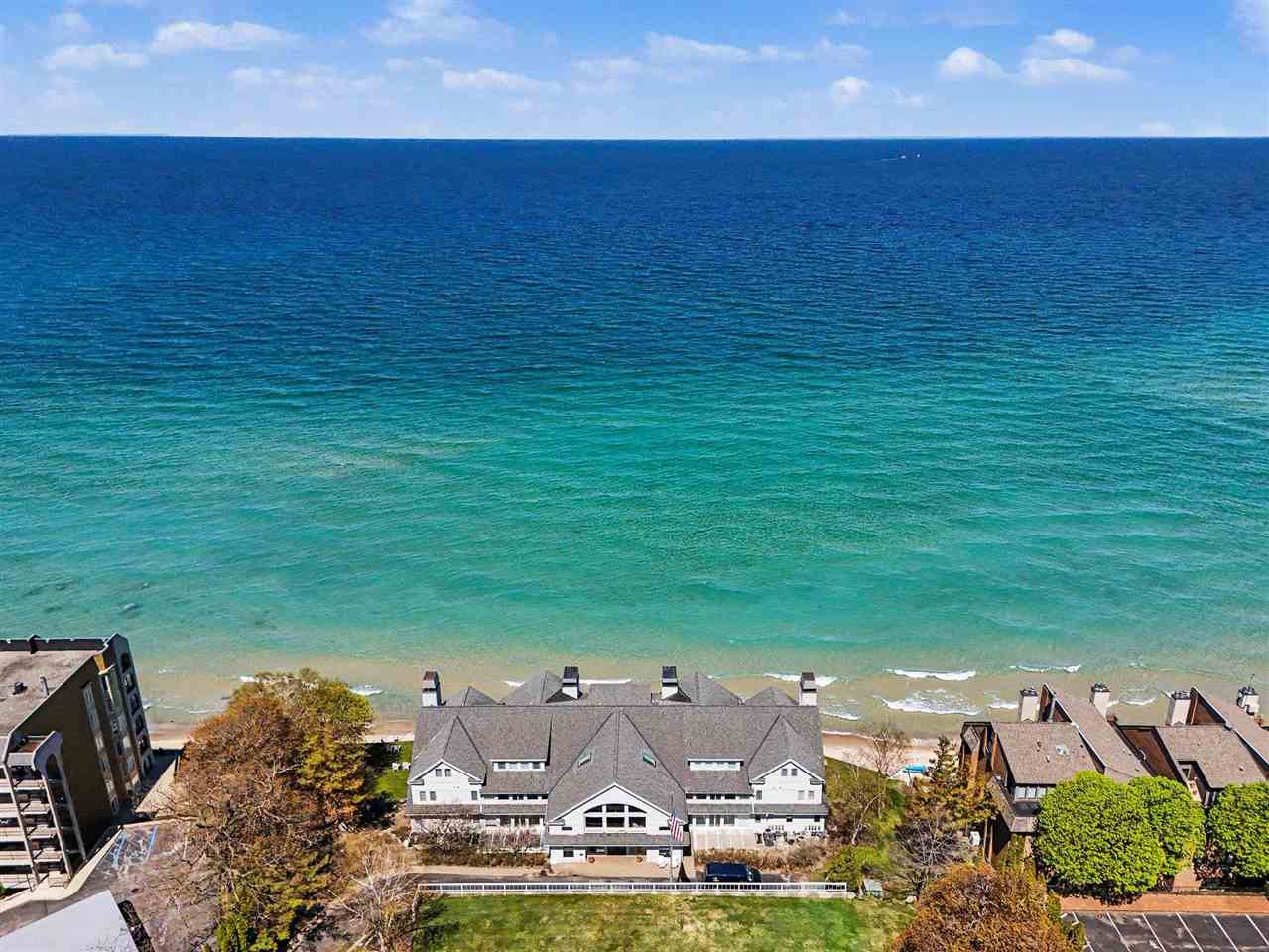 301 Michigan Avenue Unit: #8
