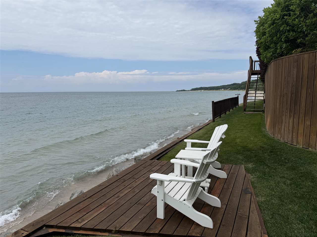 301 Michigan Avenue Unit: #8