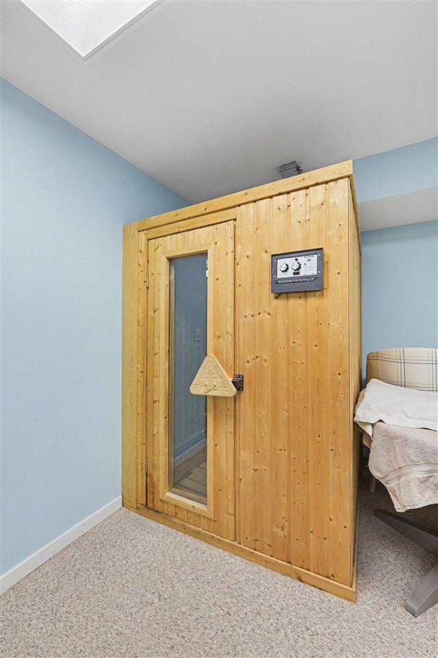 301 Michigan Avenue Unit: #8