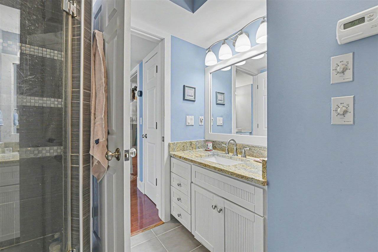 301 Michigan Avenue Unit: #8