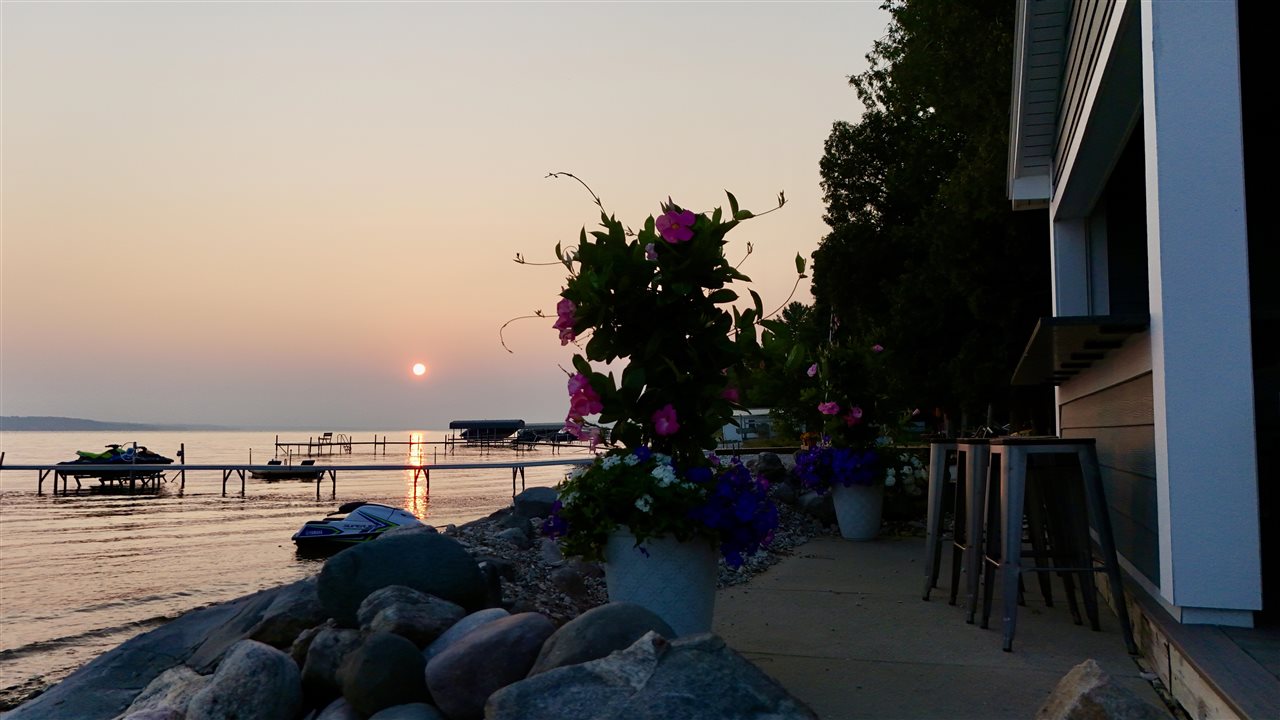 03312 Springwater Beach Road