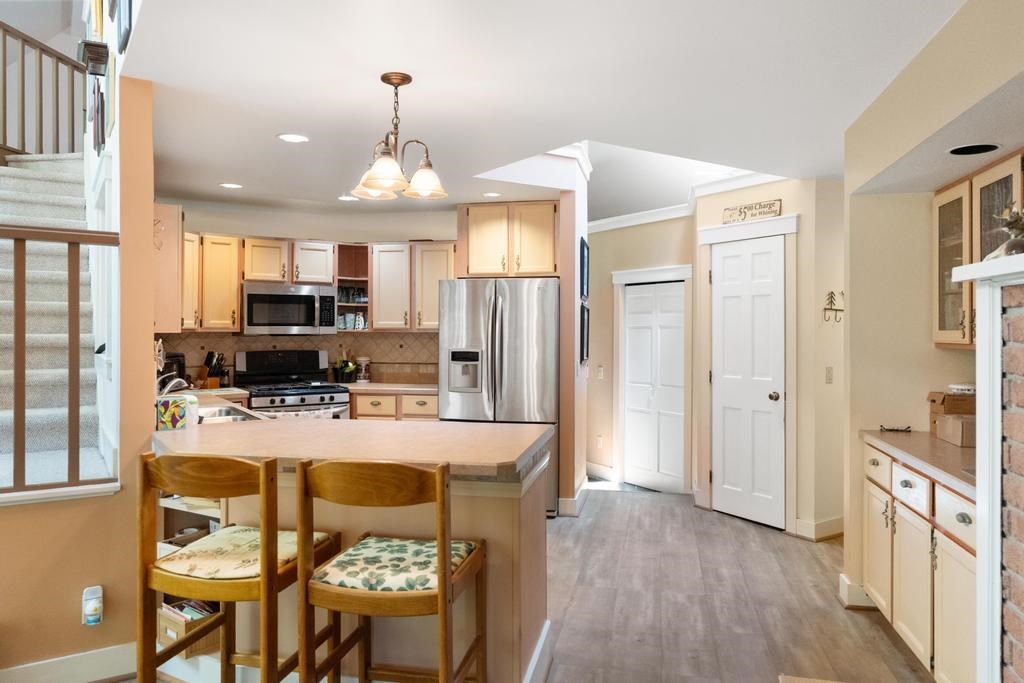 770 Wildwood Ridge Trail