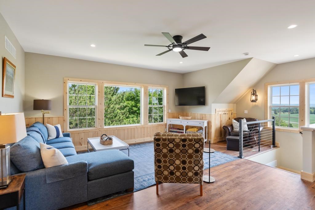9235 Bailey Road