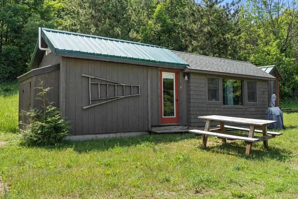 9235 Bailey Road