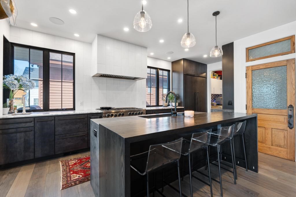 139 W Michigan