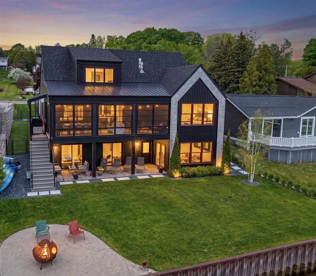 139 W Michigan