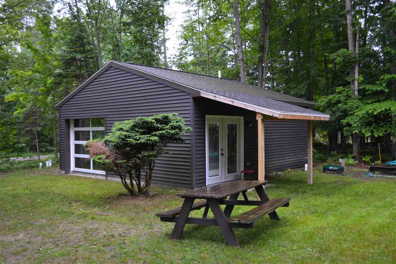 5685 Six Mile Lake Road