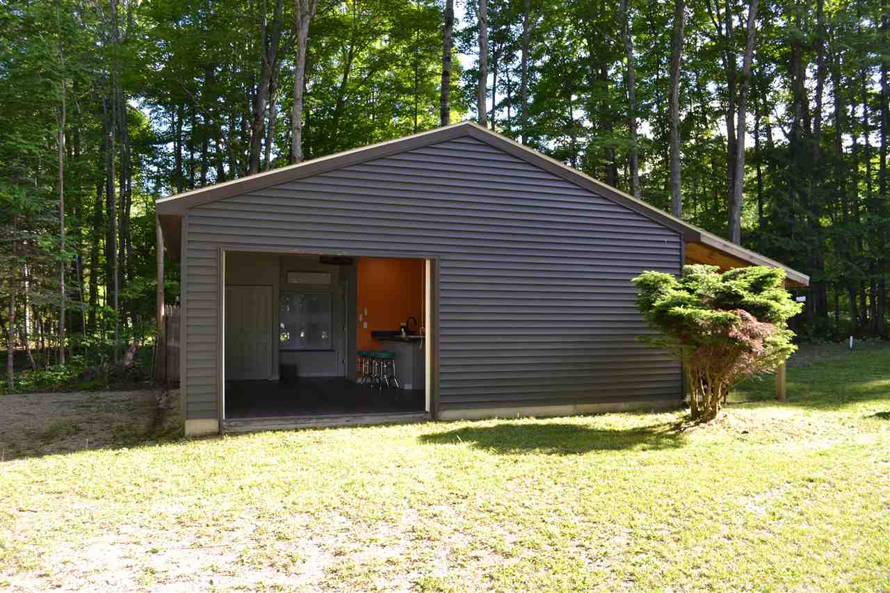 5685 Six Mile Lake Road