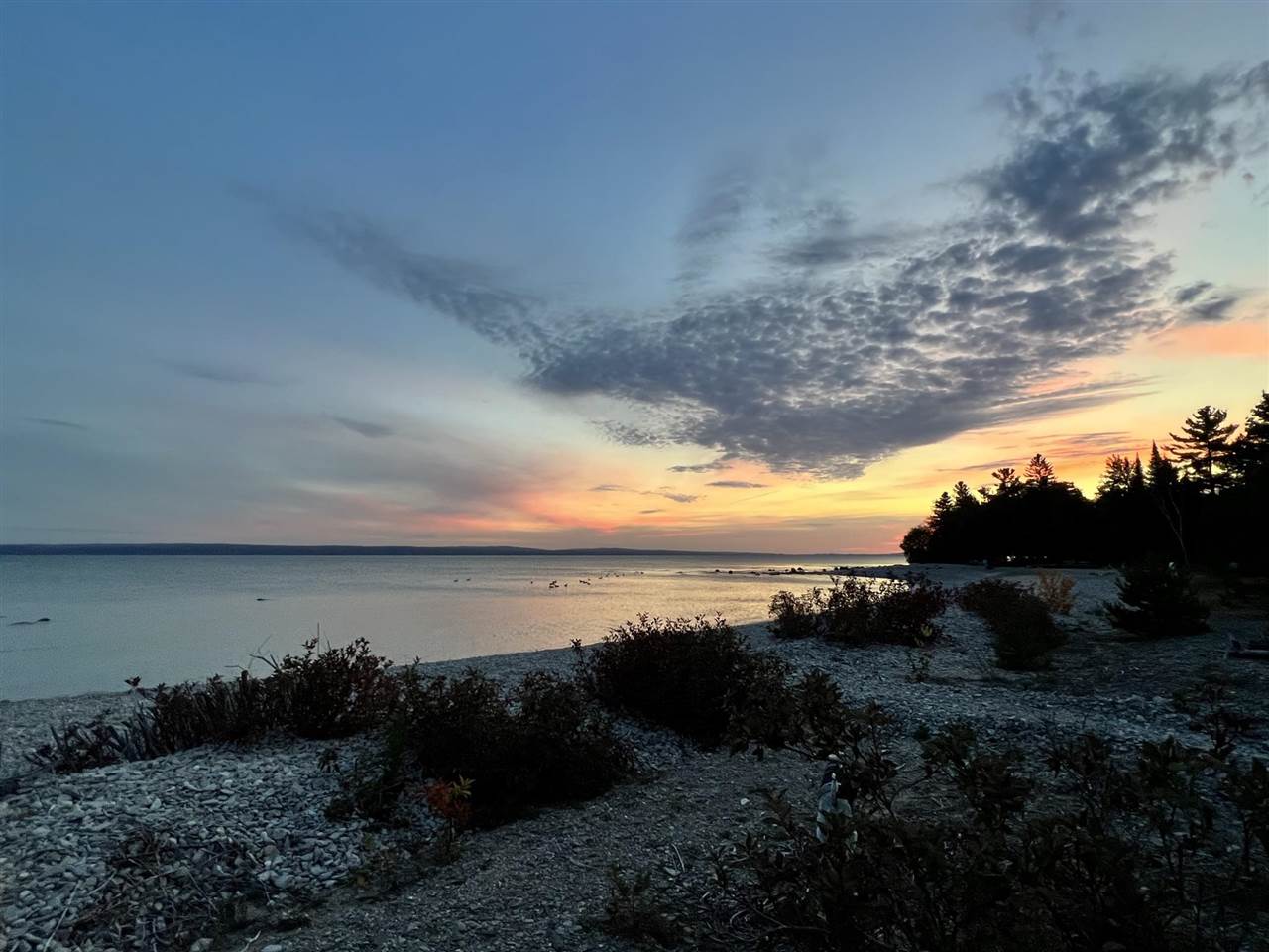 7585 Nine Mile Point Dr