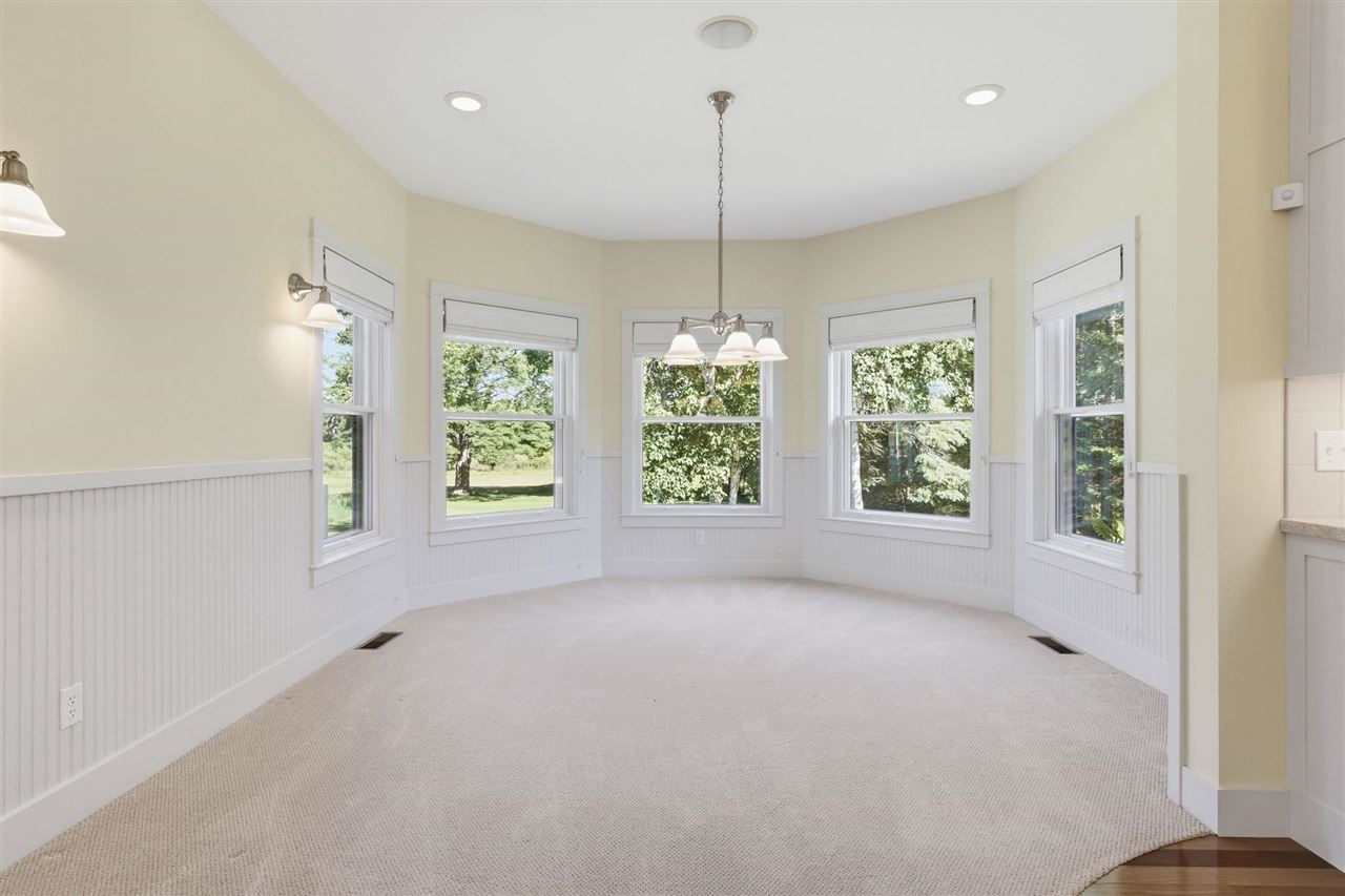 11705 N Stonebridge Drive