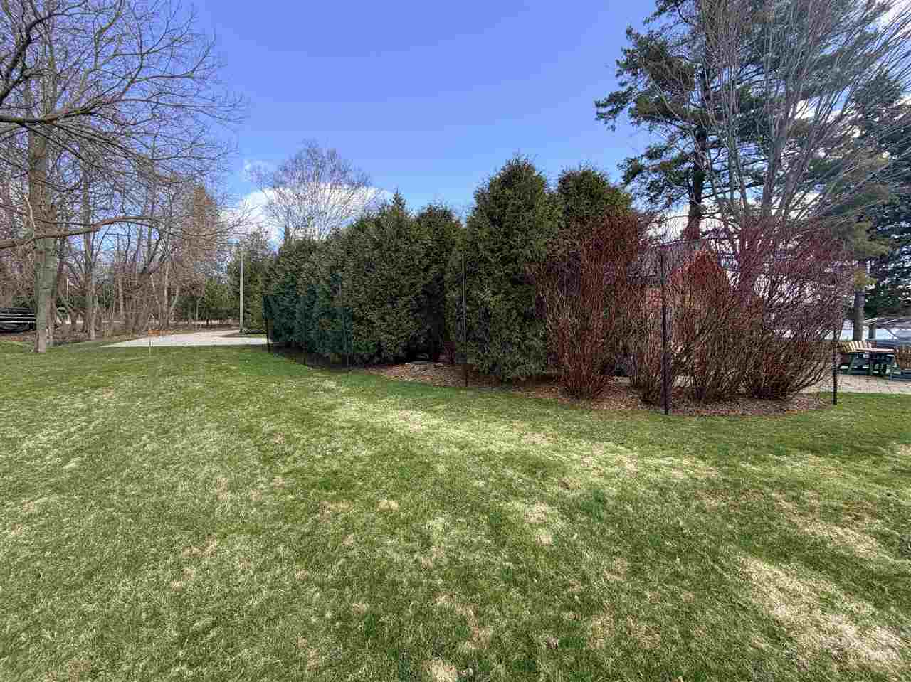 647 Woodland Drive