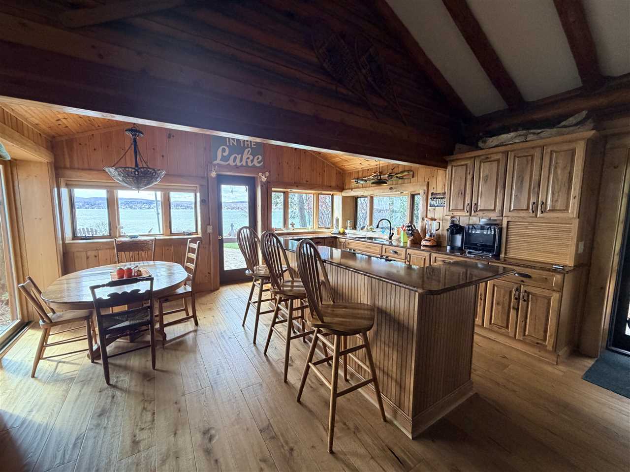 647 Woodland Drive
