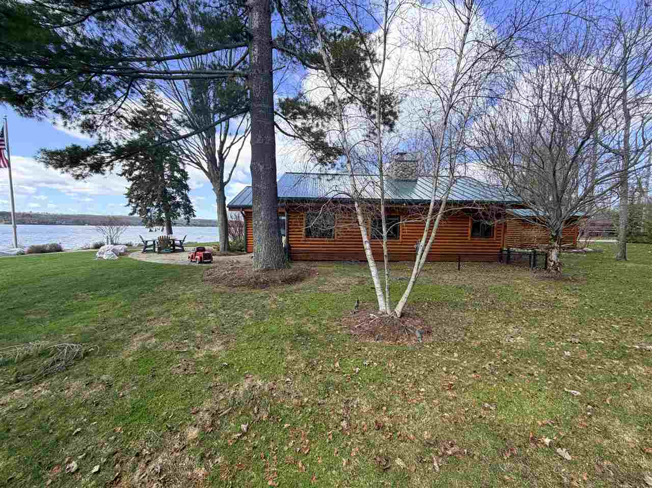 647 Woodland Drive