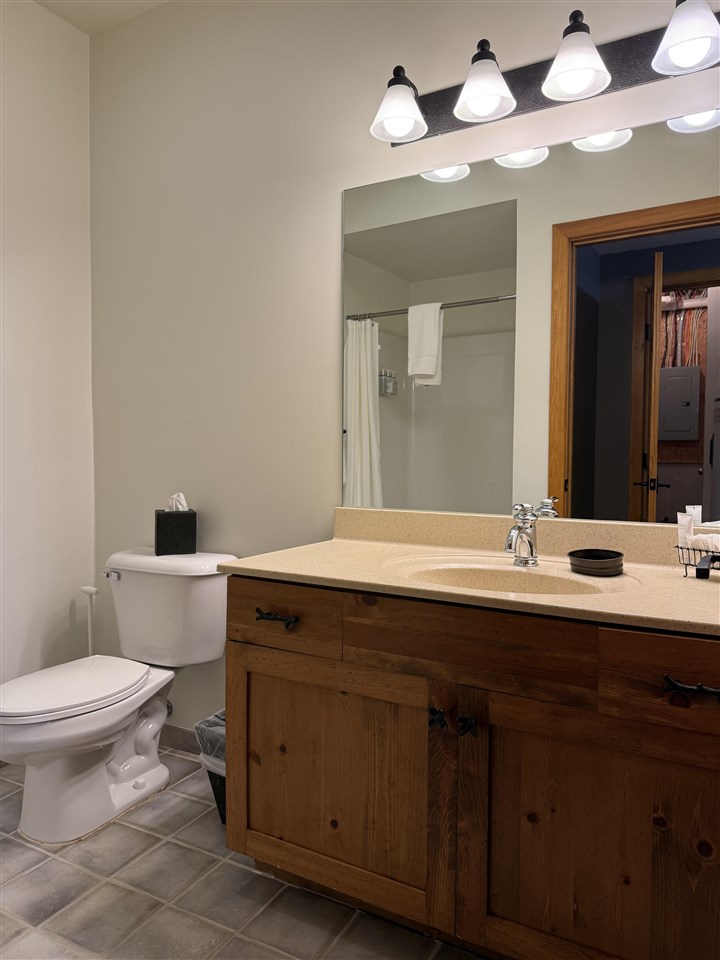 670 Beech Drive Unit: Unit #809 "C" / Door #809