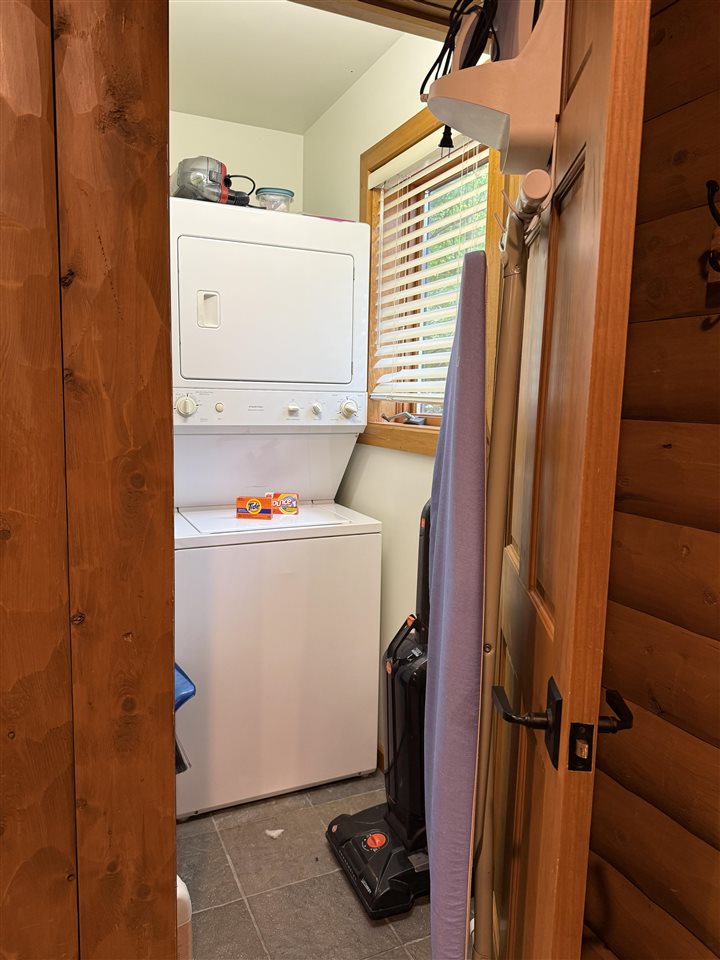 670 Beech Drive Unit: Unit #809 "C" / Door #809