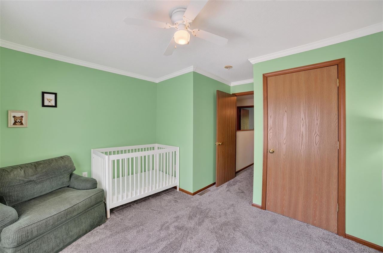 315 W Hurlbut Avenue