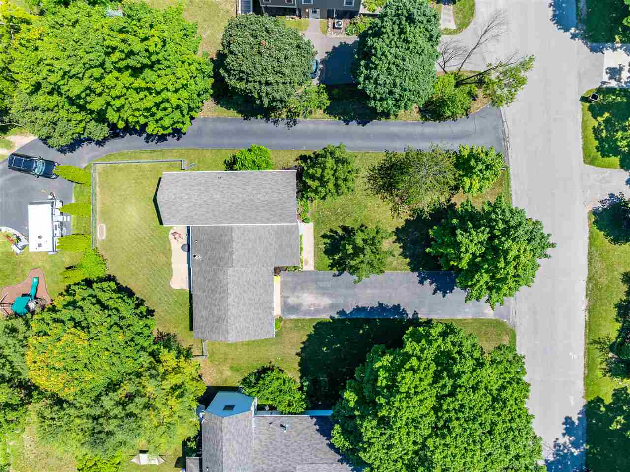 315 W Hurlbut Avenue