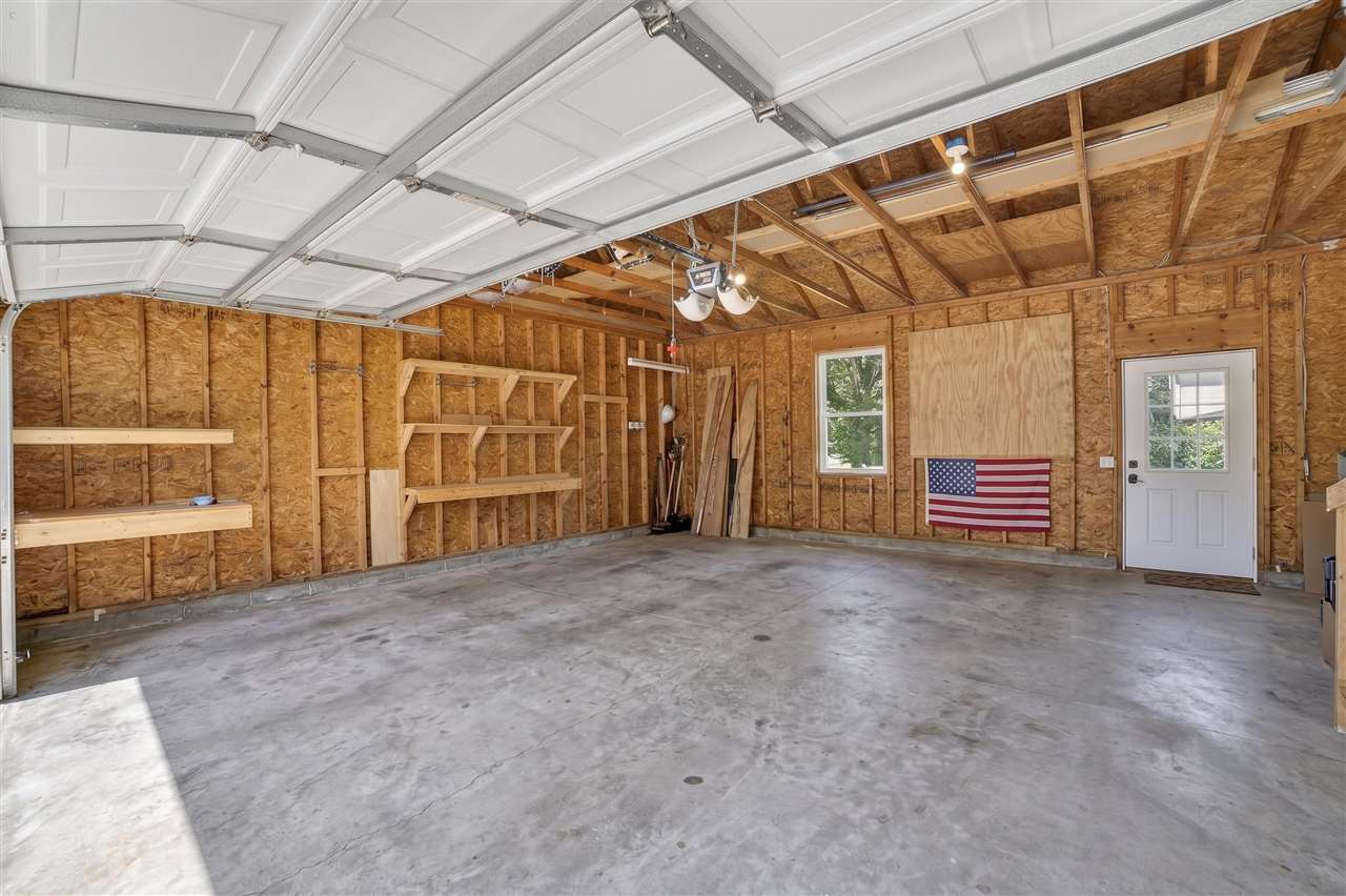 315 W Hurlbut Avenue