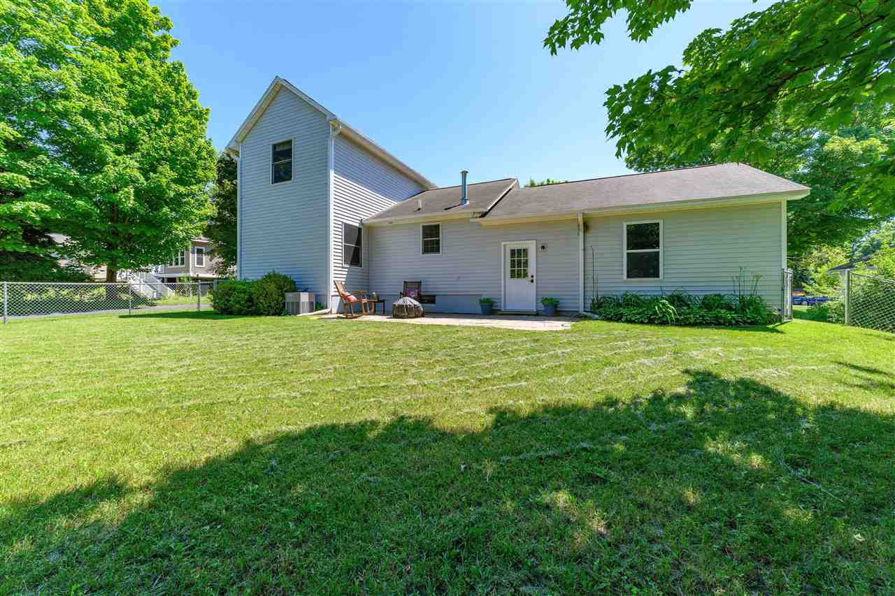 315 W Hurlbut Avenue