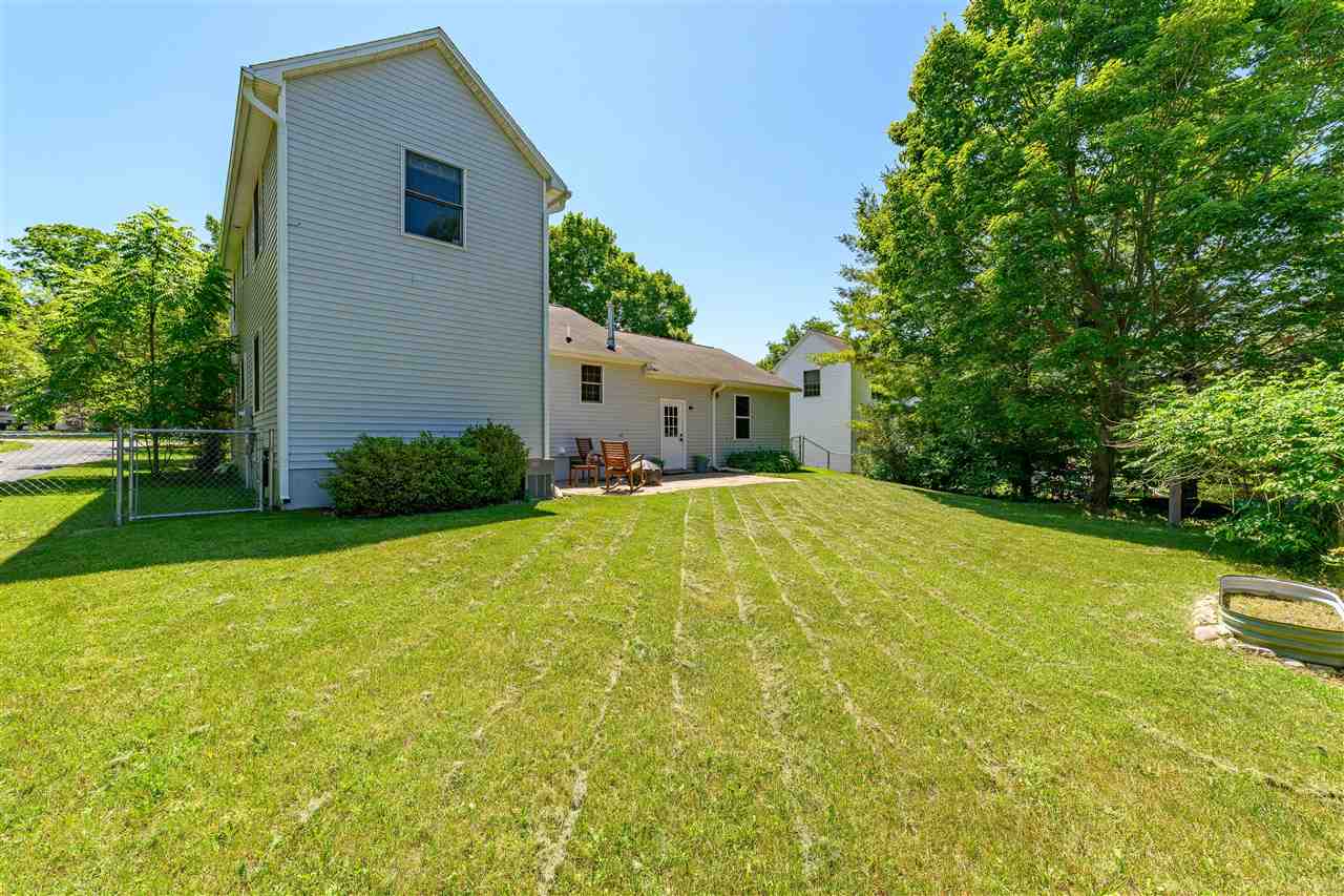 315 W Hurlbut Avenue