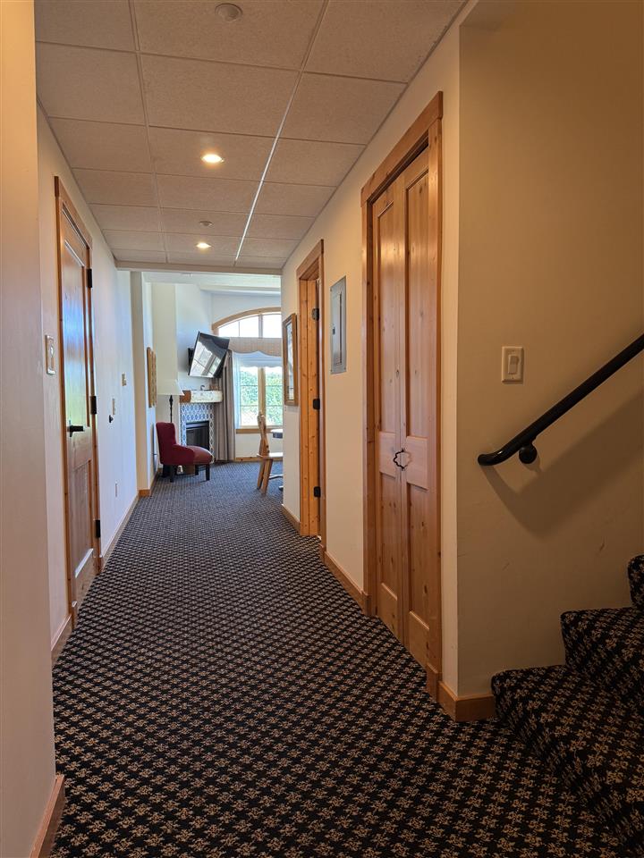 02780 Boyne Mountain Road Unit: Unit #166 (Door 329)